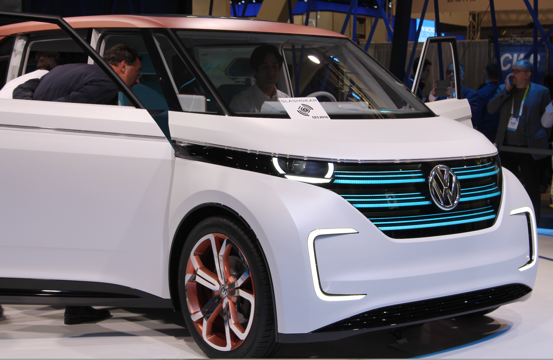 VW-driverless-car